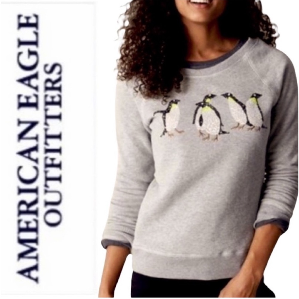 NWOT AEO Penguin Pattern Pullover Sweatshirt Sz Small